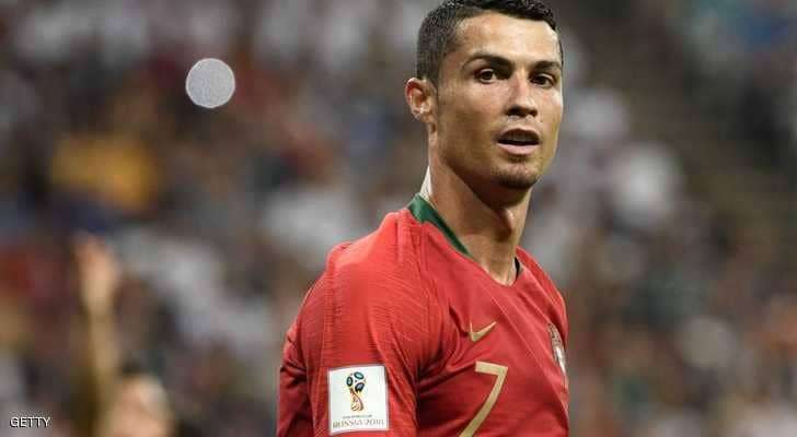 يعد النجم البرتغالي كرستيانو رونالدو من أكثر نجوم كرة القدم « اكتمالا » من الناحية الفنية والجسدية