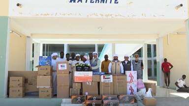فريق الإمارات الإنساني في تشاد يقدم الإمدادات الطبية لمستشفى أم جارس العام