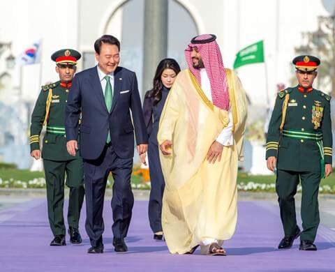 ولي العهد السعودي ورئيس كوريا يجتمعان في لقاء شامل ومحادثات رسمية