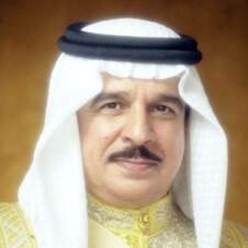 المنامة، 25 أكتوبر : قدم جلالة الملك حمد بن عيسى آل خليفة أسمى التهاني لفخامة الرئيس ألكسندر فان دير بيلين، رئيس جمهورية النمسا، بمناسبة اليوم الوطني للنمسا.