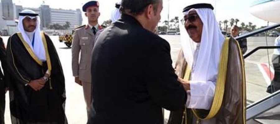 ممثل أمير الكويت وولي العهد يحضران قمة السلام في القاهرة