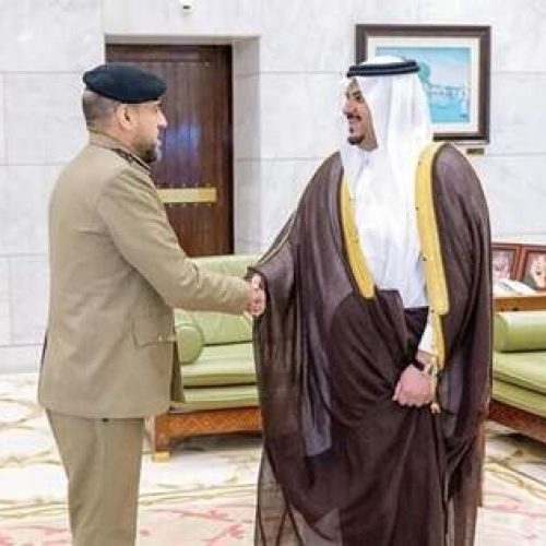 نائب أمير منطقة الرياض يستقبل قائد قوة المنشآت الأمنية بالمنطقة