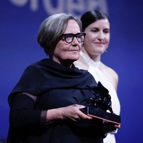 بينالي السينما 2023: أغنيشكا هولاند تحصل على جائزة لجنة التحكيم الخاصة في فينيزيا80 عن فيلم الحدود الخضراء