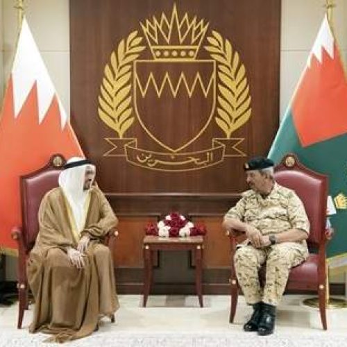 القائد العام يجتمع مع نائب رئيس المركز