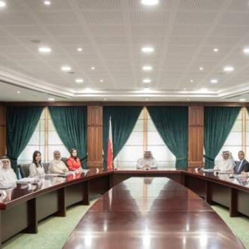 “الدراسات العليا” تمنح ترخيصًا لمستشفى البحرين التخصصي لإنشاء “معهد تخصصي للعلوم الصحية”