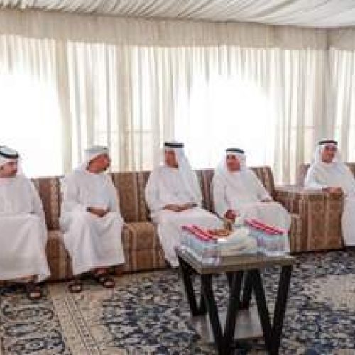 حاكم رأس الخيمة يعزي في وفاة والدة يوسف عبيد النعيمي