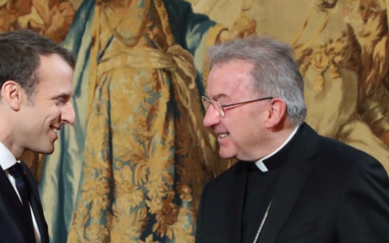 السفير البابوي في فرنسا يخضع للتحقيق في “اعتداءات جنسية”